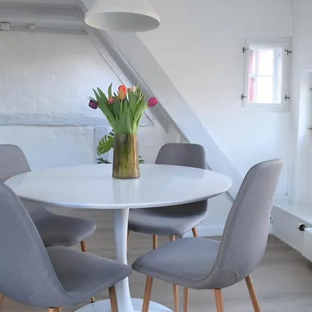 Sanders Old Square - Smart One-bedroom Near Stroget * Copenhague