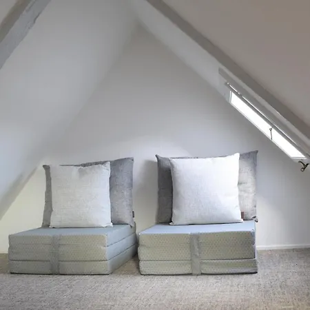 Sanders Old Square - Smart One-bedroom Near Stroget *
